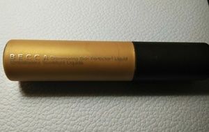 Becca shimmering skin perfector